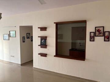 Room in 4 BHK Apartment at The Jackers Apartment, Bandra West – for Rent