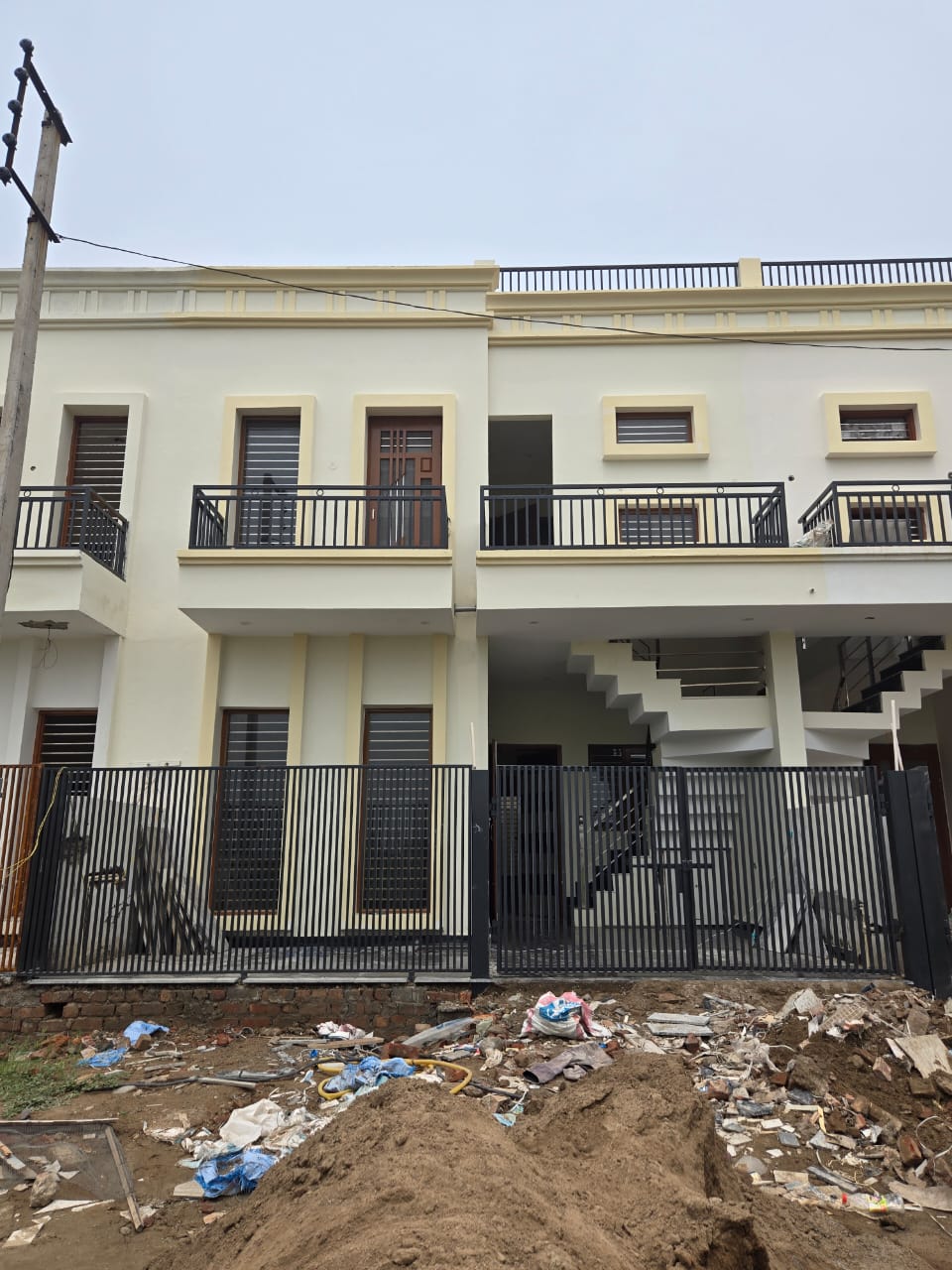 4 BHK + Extra Room Villa For Sale in Shivalik Palm