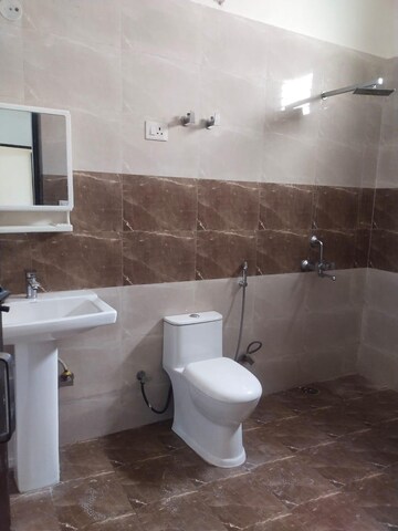 Bathroom in 2.5 BHK Builder Floor at Orchid Island, Sector 51 – for Rent