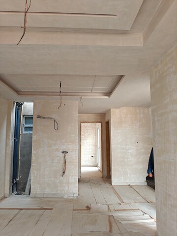 Building Lobby in 3 BHK Villa at Gomti Nagar – for Sale