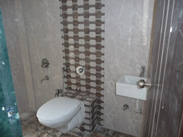 Bathroom in 4 BHK Apartment at Advance Heights, Kharghar – for Sale