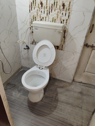 Bathroom in 4 BHK Apartment at Advance Heights, Kharghar – for Sale