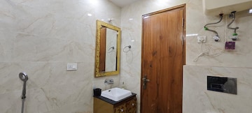 Furnished Amenities in 3 BHK Apartment at Raj Nagar Extension – for Rent