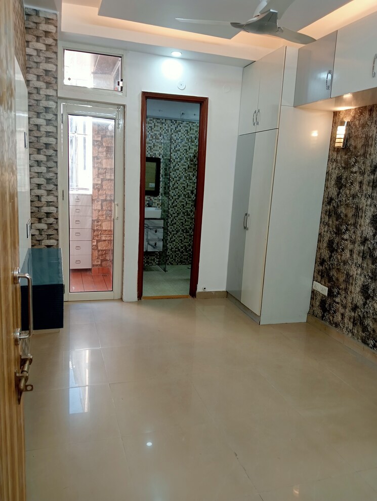 Living Room, pratap vihar 3 Bedroom 1400 Sq.Ft. Builder Floor In Pratap Vihar Ghaziabad 8162720