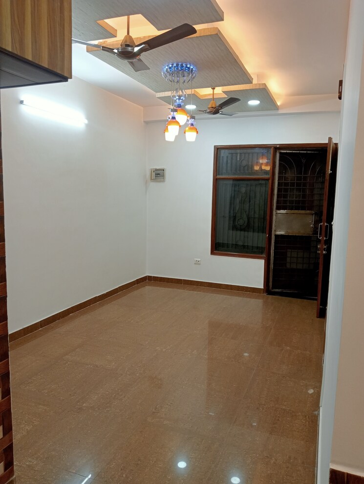 Room, pratap vihar 3 Bedroom 1400 Sq.Ft. Builder Floor In Pratap Vihar Ghaziabad 8162720