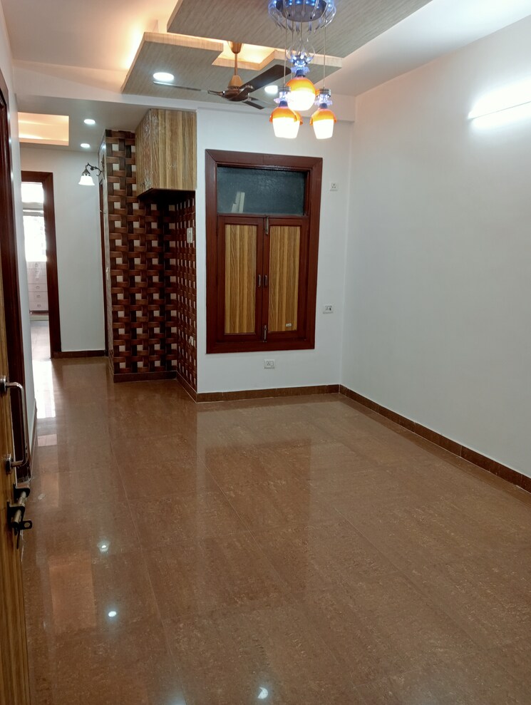 Room, pratap vihar 3 Bedroom 1400 Sq.Ft. Builder Floor In Pratap Vihar Ghaziabad 8162720