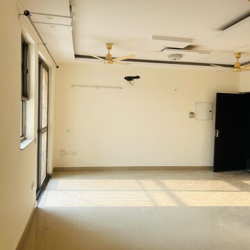 3.5 BHK Apartment For Rent in Unitech The Residences Gurgaon, Sector 33