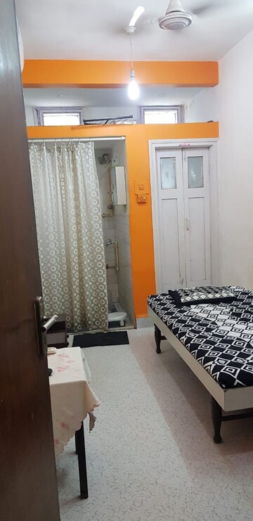Bedroom in 4 BHK Apartment at Shalaka Apartment, Nariman Point – for Sale