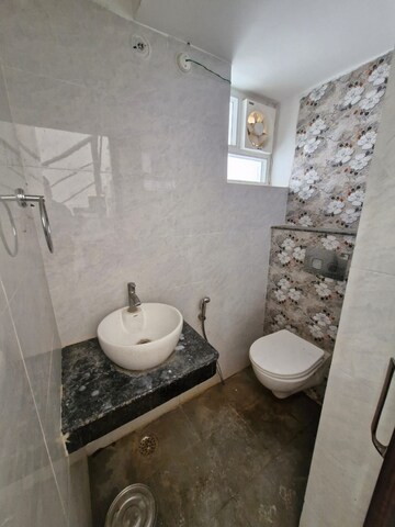 Bathroom in 2 BHK Builder Floor at Gomti Nagar – for Rent