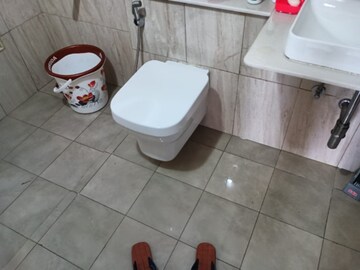 Bathroom in 2.5 BHK Apartment at Marina Skies, Hi Tech City – for Rent