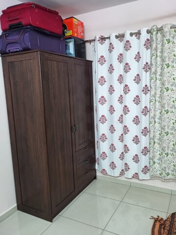 Attached Bathroom in 2.5 BHK Apartment at Marina Skies, Hi Tech City – for Rent
