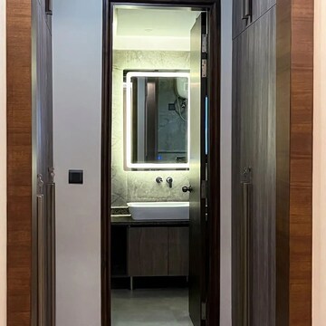 Building Lobby in 3.5 BHK Apartment at Ambience Island, Sector 24 – for Sale
