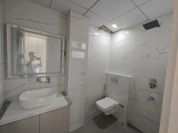 Bathroom in 2 BHK Builder Floor at Ansal Sushant Lok I, Sector 43 – for Rent