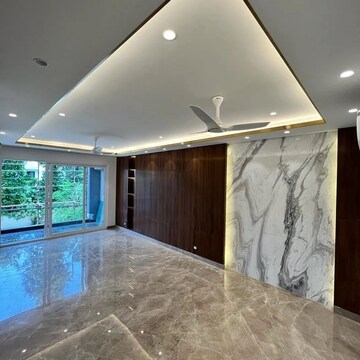 Bedroom in 3.5 BHK Apartment at Ambience Island, Sector 24 – for Sale