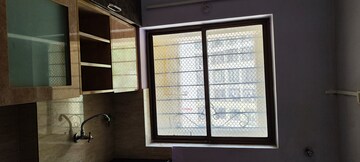 Room in 2 BHK Apartment at Luv Kush Tower, Chembur – for Rent