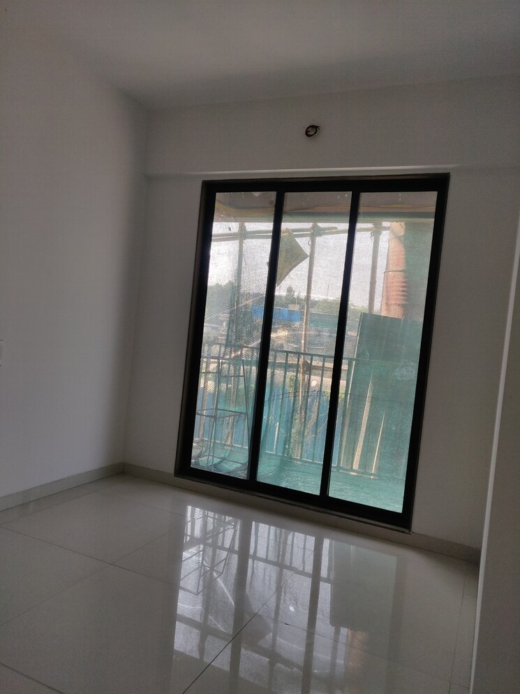 Room, happy-sarvoday-greens 1 Bedroom 413 Sq.Ft. Apartment In Bhadwad Gaon Thane 8162977