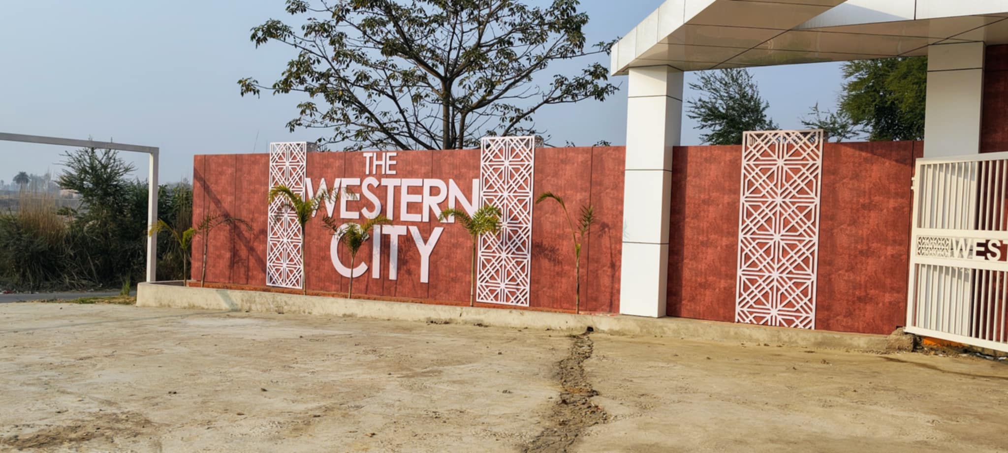 Plot For Sale in Western City 
