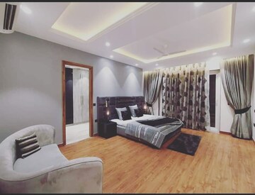 Bedroom in 3.5 BHK Apartment at Ambience Creacions, Sector 22 – for Rent
