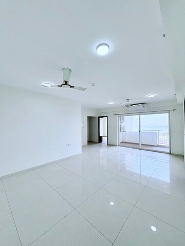Room in 3 BHK Apartment at Shapoorji Pallonji Joyville Phase 2, Sector 102 – for Rent