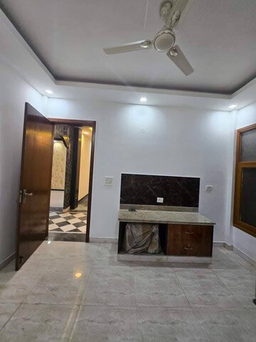 3 BHK Builder Floor For Rent in Green Fields Colony Faridabad  8163050