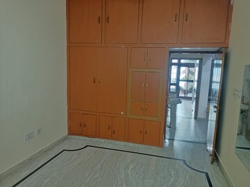 Room in 2.5 BHK Independent House at Gomti Nagar – for Rent