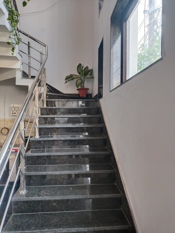 Staircase in 2.5 BHK Independent House at Gomti Nagar – for Rent