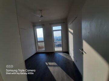 Furnished Amenities in 3.5 BHK Apartment at Ireo The Corridors, Sector 67a – for Rent