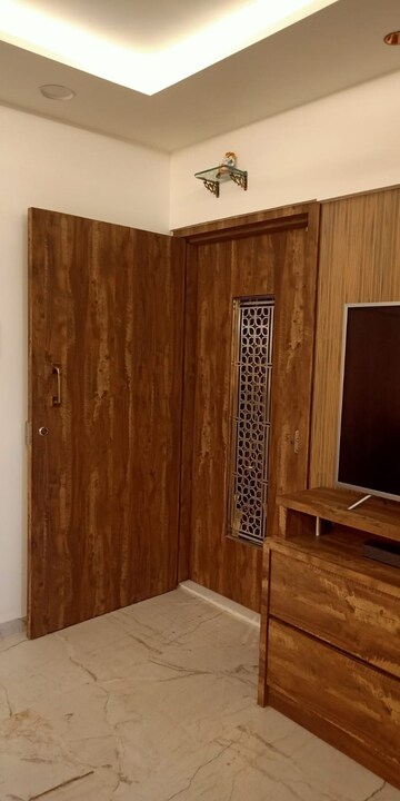 Bedroom in 2 BHK Apartment at Romell Empress, Borivali West – for Rent