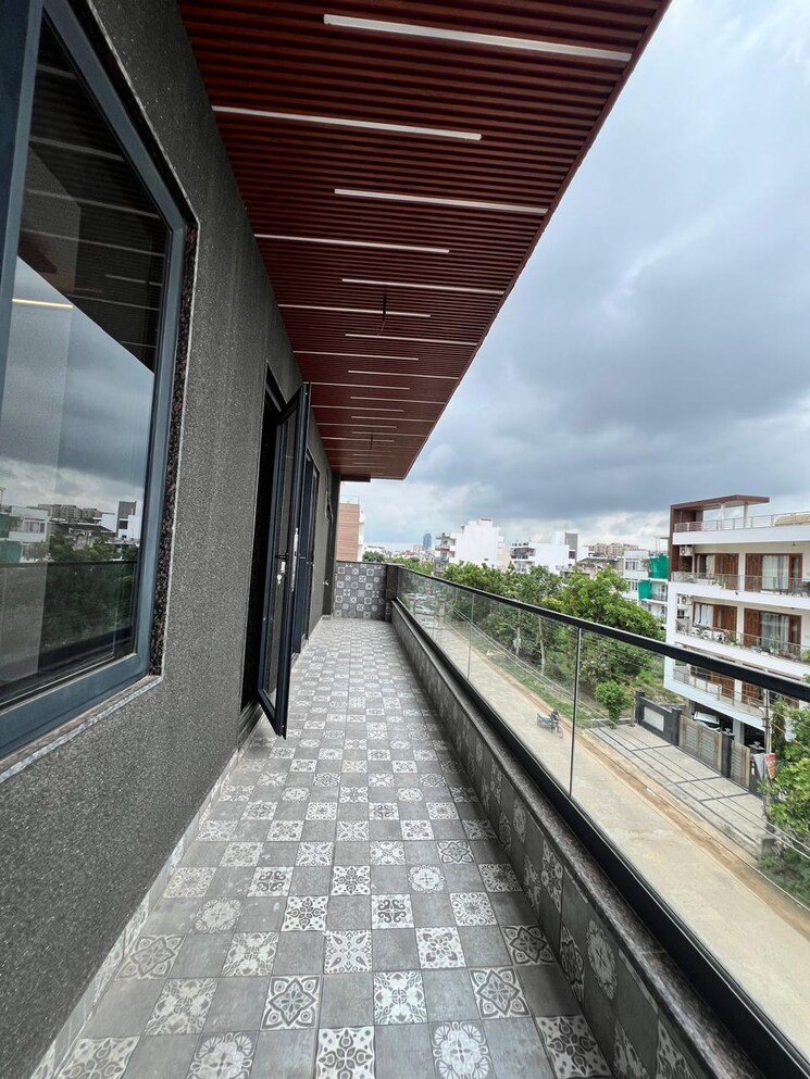 Balcony, the-legend-one 4 Bedroom 2367 Sq.Ft. Builder Floor In Sector 57 Gurgaon 8163388