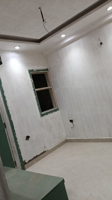 Bathroom in 4 BHK Builder Floor at Sector 43 – for Sale