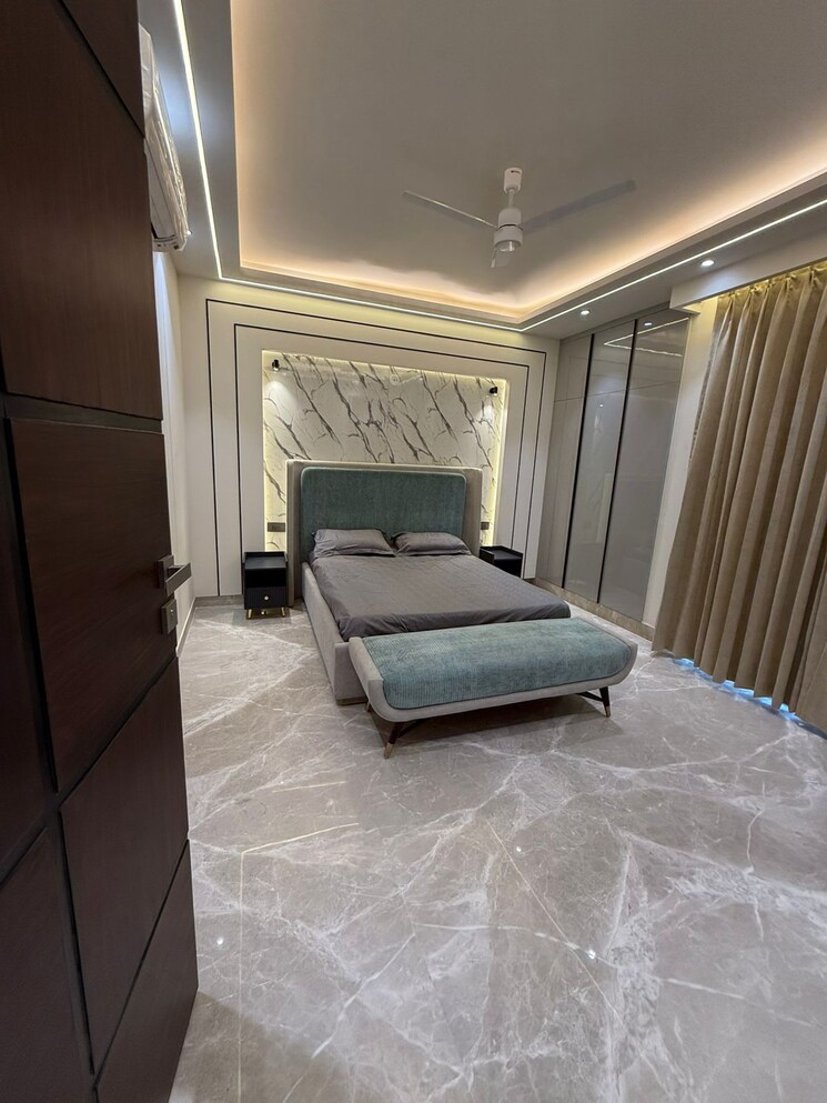  Parking, kohli-one-malibu-town 4 Bedroom 2700 Sq.Ft. Builder Floor In Sector 47 Gurgaon 8163480