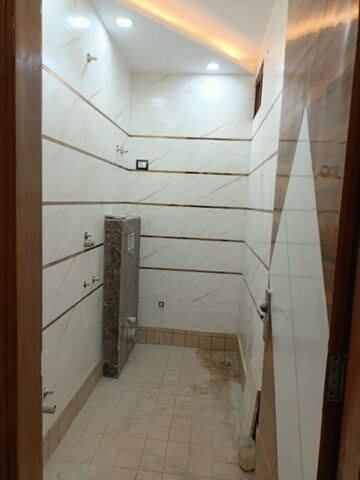 Bathroom in 2 BHK Builder Floor at Uttam Nagar – for Rent