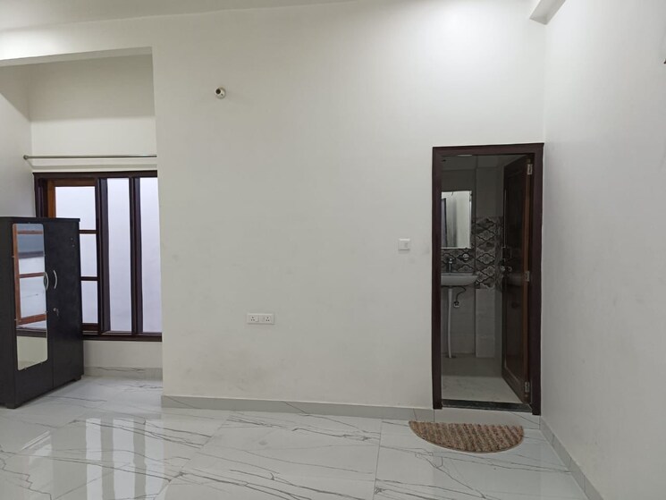 Room, dlf-vibhuti-khand 3 Bedroom 1550 Sq.Ft. Builder Floor In Gomti Nagar Lucknow 8163674