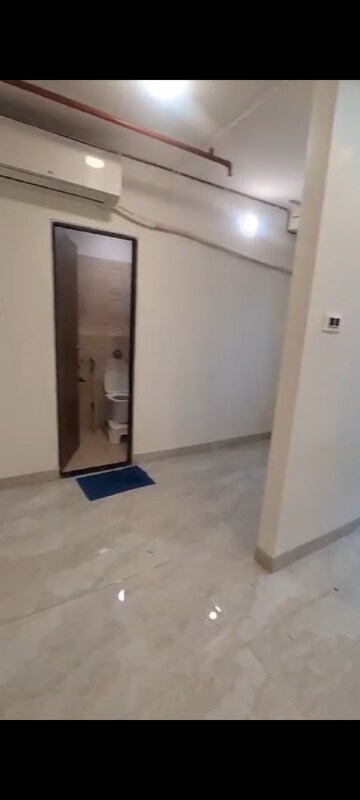 Room in 1 BHK Apartment at Andheri West – for Rent