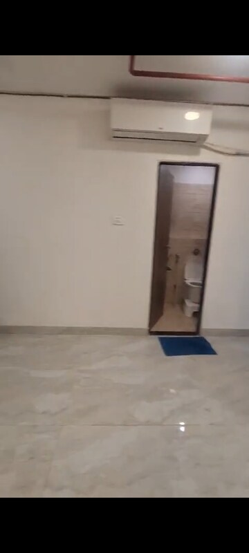 Room in 1 BHK Apartment at Andheri West – for Rent