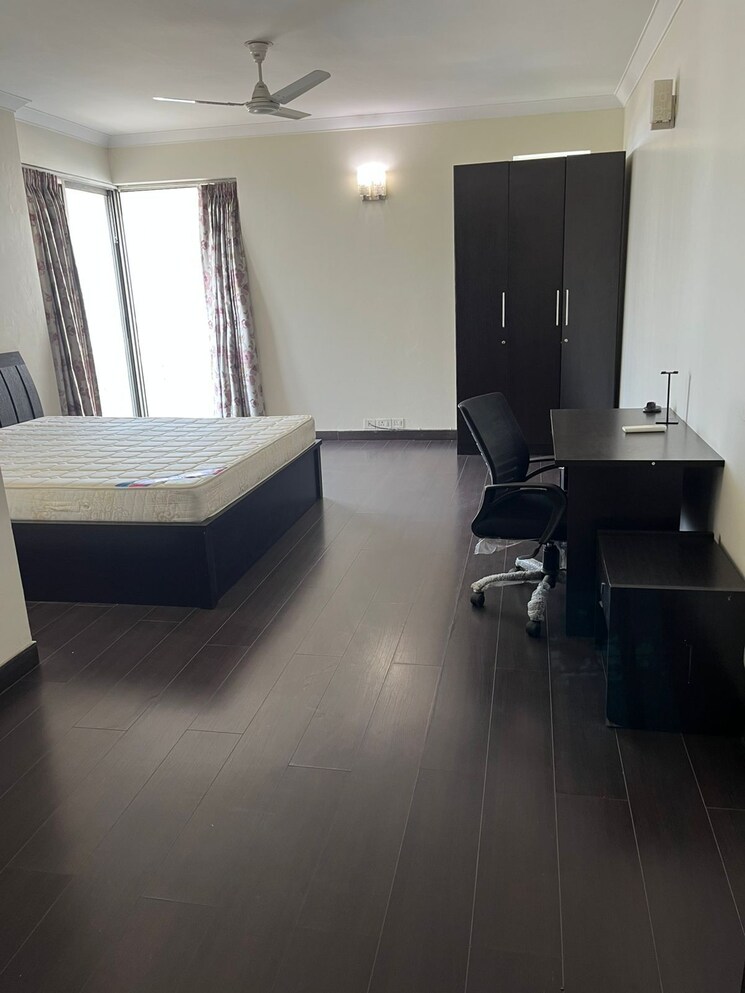 Living Room, itc-silverglades-laburnum 4 Bedroom 5000 Sq.Ft. Villa In Sector 28 Gurgaon 8163694