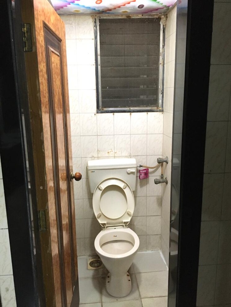 Bathroom, akanksha-pioneer 2 Bedroom 755 Sq.Ft. Apartment In Vartak Nagar Thane 8163776