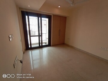 Room in 3 BHK Builder Floor at Greater Kailash I – for Rent