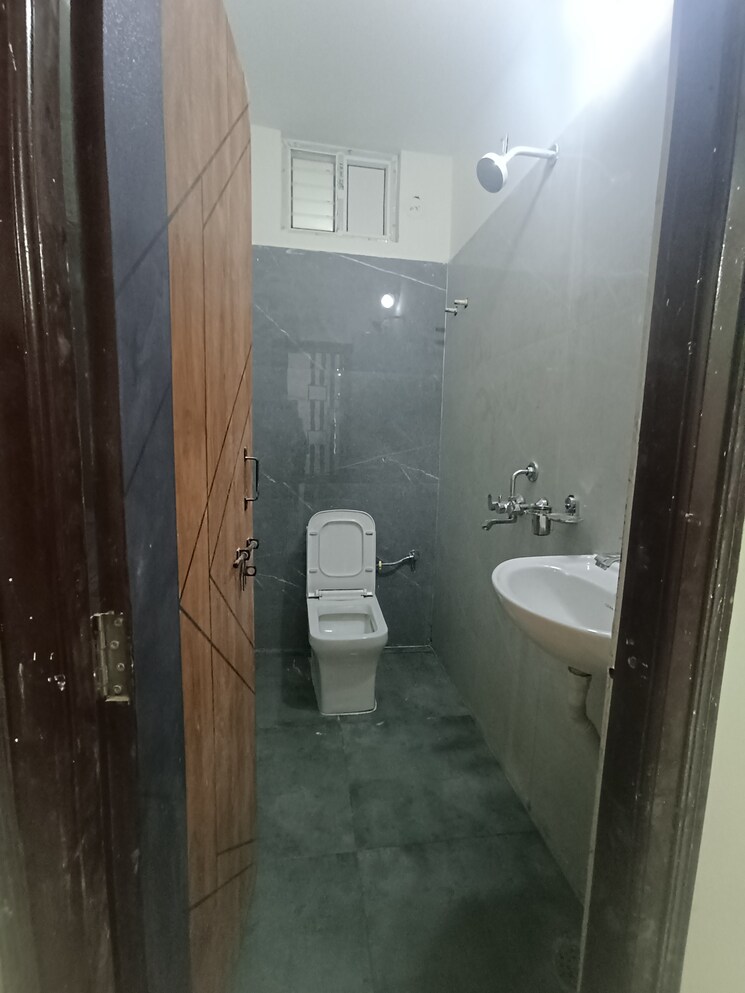 Bathroom, kondapur 2 Bedroom 1150 Sq.Ft. Apartment In Kondapur Hyderabad 8163807