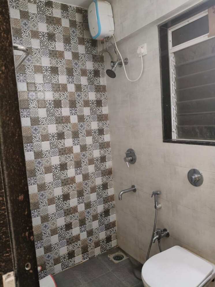 Bathroom, vihang-valley-phase-3 1 Bedroom 434 Sq.Ft. Apartment In Kasarvadavali Thane 8163834