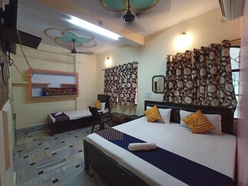3 BHK Builder Floor For Rent in DLF Vibhuti Khand, Gomti Nagar