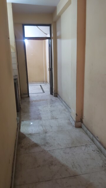 Furnished Amenities in 1 RK Builder Floor at Mayur Vihar – for Rent