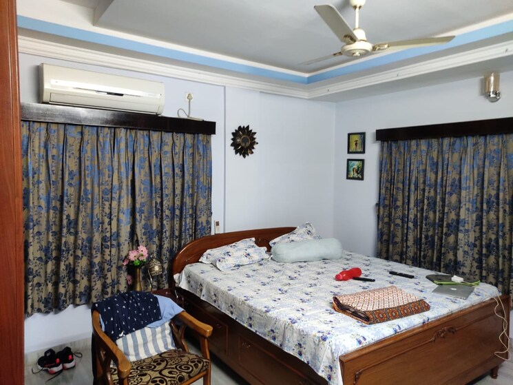 Bedroom, jatin das road 4 Bedroom 2700 Sq.Ft. Builder Floor In Jatin Das Road Kolkata 8163926