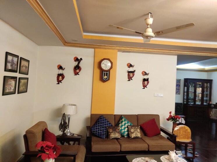 Living Room, jatin das road 4 Bedroom 2700 Sq.Ft. Builder Floor In Jatin Das Road Kolkata 8163926