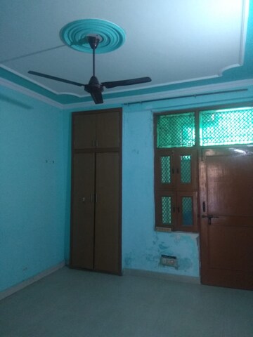 Room in 2 BHK Apartment at IRWO Palm Court Apartments, Alpha 1 Greater Noida – for Rent