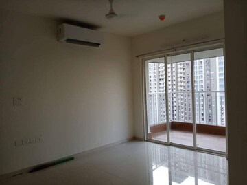 2 BHK Apartment For Rent in Lodha Amara, Kolshet Road