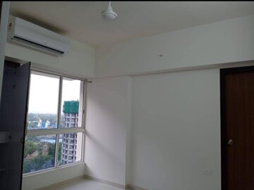 Bedroom in 2 BHK Apartment at Lodha Amara, Kolshet Road – for Rent