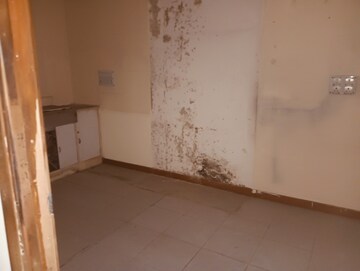 Room in  Shop at Esplanade – for Rent