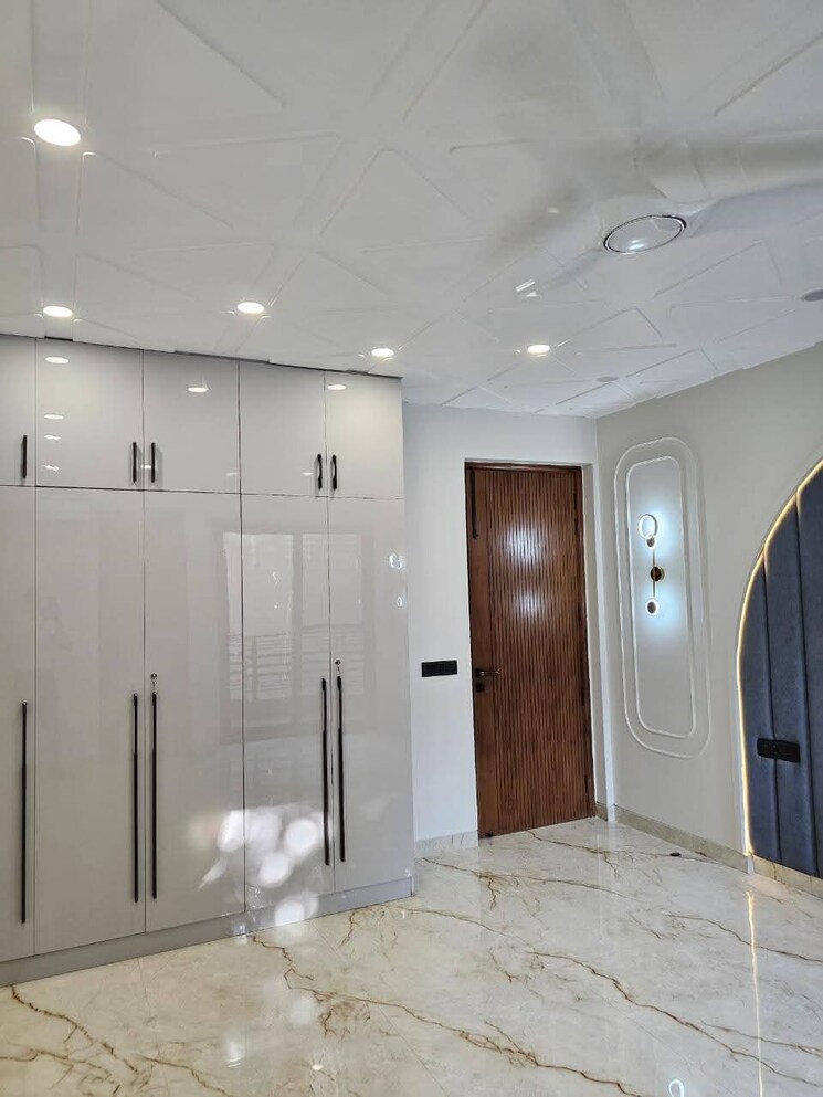 undefined, paras-trinity 4 Bedroom 2375 Sq.Ft. Builder Floor In Sector 63 Gurgaon 8163972