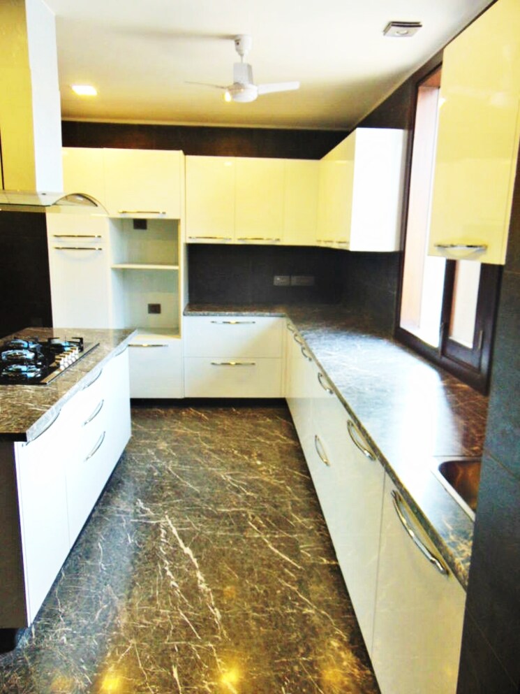 Kitchen, hauz khas enclave 4 Bedroom 5600 Sq.Ft. Builder Floor In Hauz Khas Enclave Delhi 8163966